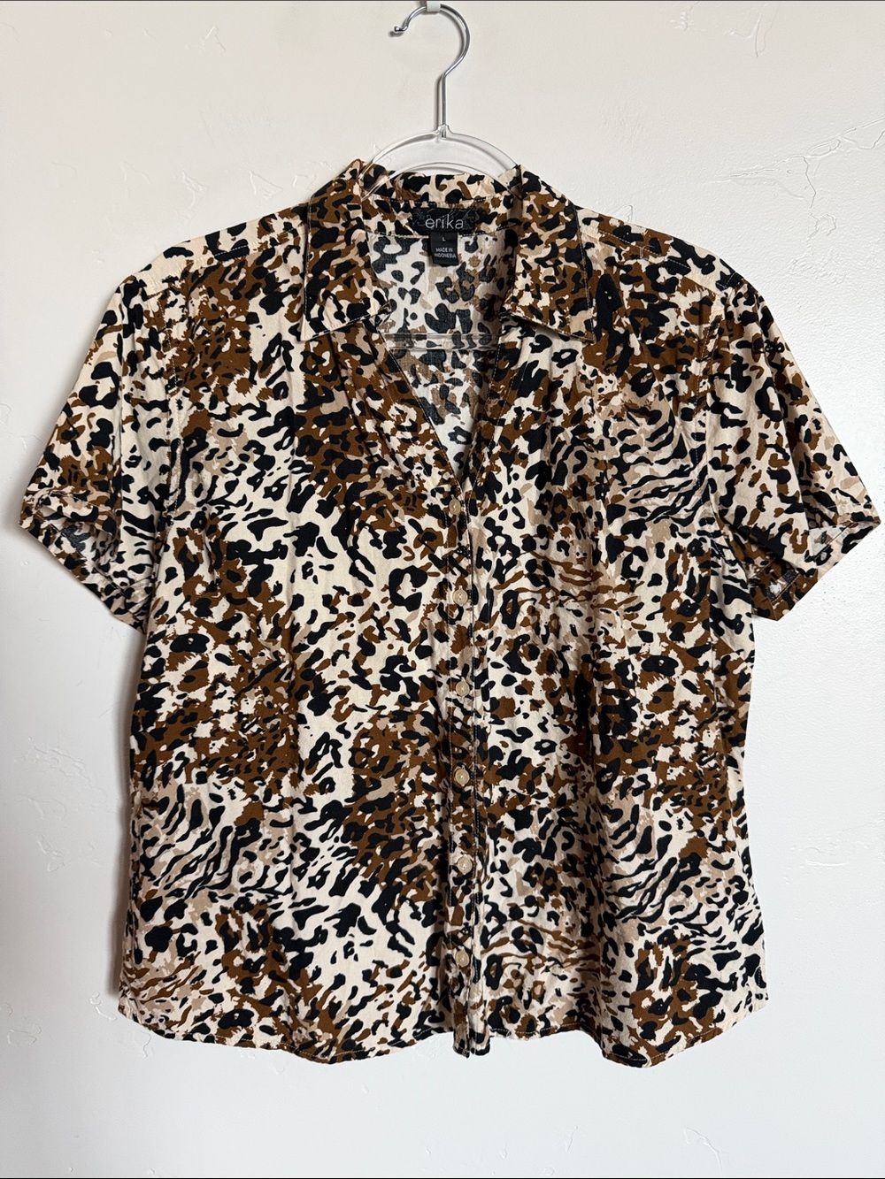 Erika Short-Sleeve Animal Print Shirt Lightweight Button Down
